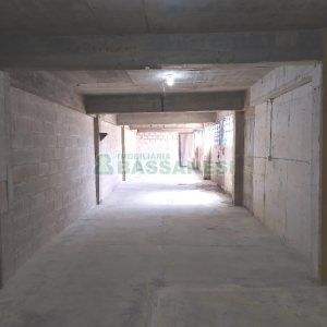 Loja com 85m², no bairro Universitário em Caxias do Sul para Alugar