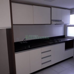 Apartamento com 58m², 2 dormitórios, 1 vaga, no bairro Treviso em Caxias do Sul para Comprar