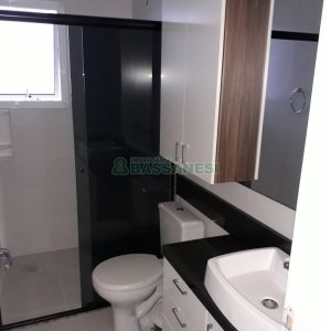 Apartamento com 58m², 2 dormitórios, 1 vaga, no bairro Treviso em Caxias do Sul para Comprar