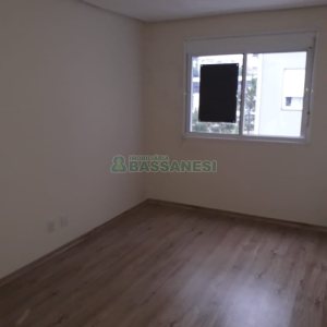 Apartamento com 58m², 2 dormitórios, 1 vaga, no bairro Treviso em Caxias do Sul para Comprar