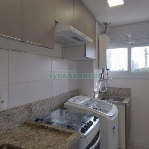 Apartamento com 35m², 1 dormitório, 1 vaga, no bairro Lourdes em Caxias do Sul para Alugar