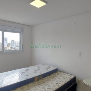 Apartamento com 35m², 1 dormitório, 1 vaga, no bairro Lourdes em Caxias do Sul para Alugar