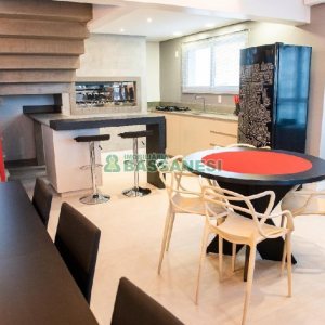 Apartamento com 35m², 1 dormitório, 1 vaga, no bairro Lourdes em Caxias do Sul para Alugar