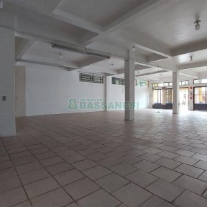Loja com 180m², no bairro São Victor COHAB em Caxias do Sul para Alugar