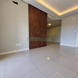 Apartamento com 86m², 2 dormitórios, 2 vagas, no bairro Panazzolo em Caxias do Sul para Comprar