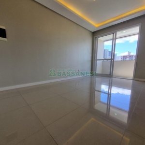 Apartamento com 86m², 2 dormitórios, 2 vagas, no bairro Panazzolo em Caxias do Sul para Comprar