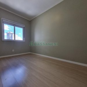 Apartamento com 86m², 2 dormitórios, 2 vagas, no bairro Panazzolo em Caxias do Sul para Comprar