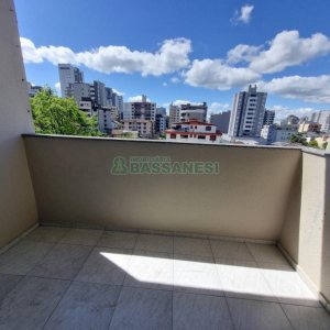 Apartamento com 86m², 2 dormitórios, 2 vagas, no bairro Panazzolo em Caxias do Sul para Comprar