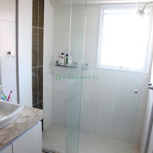 Apto Mobiliado com 153m², 3 dormitórios, 2 vagas, no bairro Lourdes em Caxias do Sul para Comprar