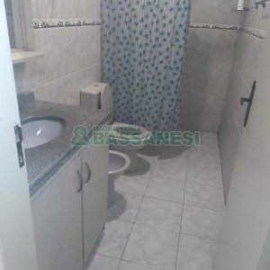 Casa com 70m², 4 dormitórios, 3 vagas, no bairro Marechal Floriano em Caxias do Sul para Comprar