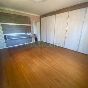 Casa Comercial com 330m², 3 dormitórios, 3 vagas, no bairro São Pelegrino em Caxias do Sul para Alugar ou Comprar