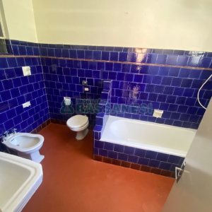 Casa Comercial com 330m², 3 dormitórios, 3 vagas, no bairro São Pelegrino em Caxias do Sul para Alugar ou Comprar