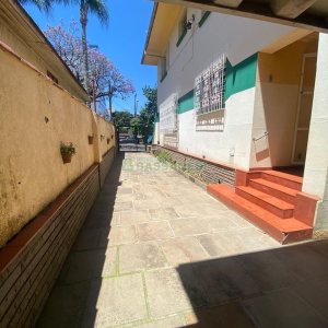 Casa Comercial com 330m², 3 dormitórios, 3 vagas, no bairro São Pelegrino em Caxias do Sul para Alugar ou Comprar