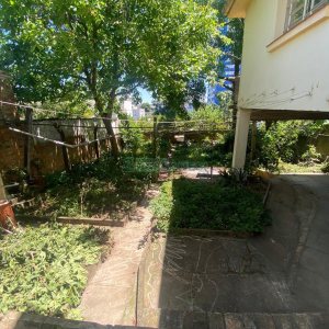 Casa Comercial com 330m², 3 dormitórios, 3 vagas, no bairro São Pelegrino em Caxias do Sul para Alugar ou Comprar