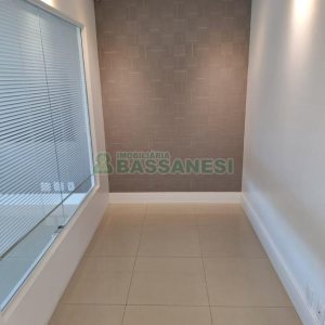 Sala com 60m², 1 vaga, no bairro Santa Catarina em Caxias do Sul para Alugar