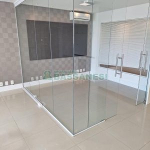 Sala com 60m², 1 vaga, no bairro Santa Catarina em Caxias do Sul para Alugar