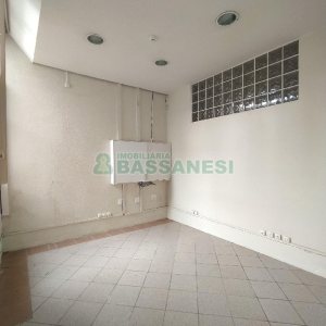 Loja com 270m², no bairro São Pelegrino em Caxias do Sul para Alugar ou Comprar