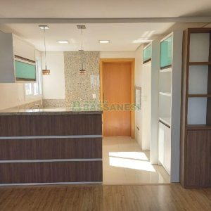 Apartamento com 91m², 3 dormitórios, 2 vagas, no bairro Kayser em Caxias do Sul para Comprar