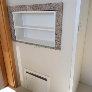 Apartamento com 91m², 3 dormitórios, 2 vagas, no bairro Kayser em Caxias do Sul para Comprar