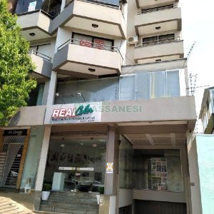 Loja com 480m², 6 vagas, no bairro Centro em Caxias do Sul para Alugar