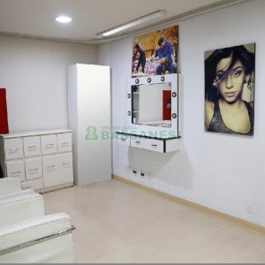 Loja com 480m², 6 vagas, no bairro Centro em Caxias do Sul para Alugar