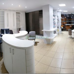 Loja com 480m², 6 vagas, no bairro Centro em Caxias do Sul para Alugar