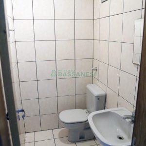 Loja com 480m², 6 vagas, no bairro Centro em Caxias do Sul para Alugar