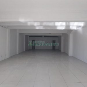 Loja com 140m², no bairro Santa Catarina em Caxias do Sul para Alugar