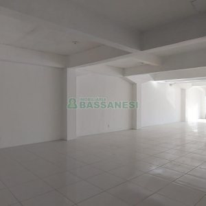Loja com 140m², no bairro Santa Catarina em Caxias do Sul para Alugar