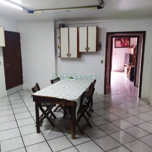 Casa com 165m², 3 dormitórios, 3 vagas, no bairro Charqueadas em Caxias do Sul para Comprar