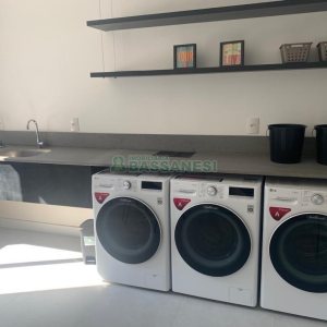 Apartamento com 41m², 1 dormitório, 1 vaga, no bairro Lourdes em Caxias do Sul para Comprar