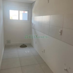 Apartamento com 41m², 1 dormitório, 1 vaga, no bairro Lourdes em Caxias do Sul para Comprar