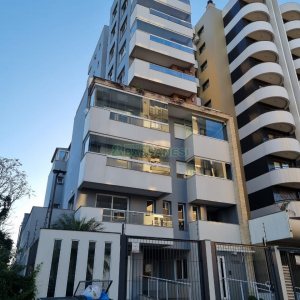 Apartamento com 129m², 2 dormitórios, 2 vagas, no bairro Vila Horn em Caxias do Sul para Comprar