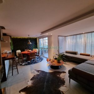 Apartamento com 129m², 2 dormitórios, 2 vagas, no bairro Vila Horn em Caxias do Sul para Comprar