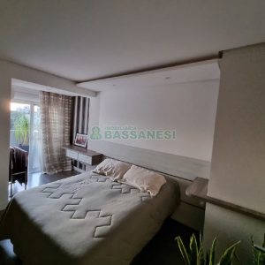 Apartamento com 129m², 2 dormitórios, 2 vagas, no bairro Vila Horn em Caxias do Sul para Comprar