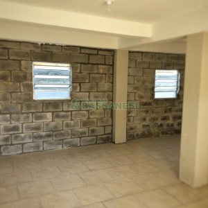 Casa Comercial com 254m², 8 dormitórios, 3 vagas, no bairro Jardim América em Caxias do Sul para Alugar