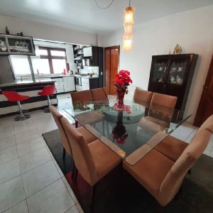 Apto/Cobertura com 505m², 3 dormitórios, 4 vagas, no bairro Centro em Caxias do Sul para Comprar