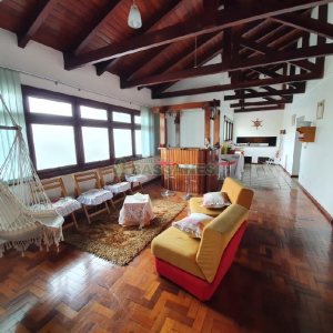 Apto/Cobertura com 505m², 3 dormitórios, 4 vagas, no bairro Centro em Caxias do Sul para Comprar