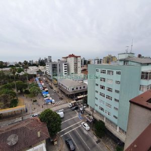 Apto/Cobertura com 505m², 3 dormitórios, 4 vagas, no bairro Centro em Caxias do Sul para Comprar