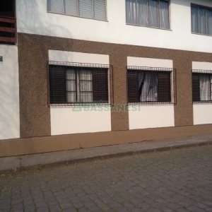 Casa com 82m², 3 dormitórios, 1 vaga, no bairro Pio X em Caxias do Sul para Comprar
