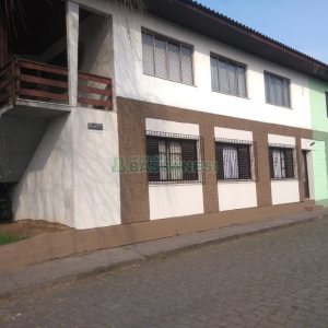 Casa com 82m², 3 dormitórios, 1 vaga, no bairro Pio X em Caxias do Sul para Comprar