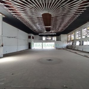 Loja com 1200m², no bairro Cruzeiro em Caxias do Sul para Alugar