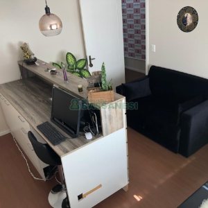 Apartamento com 77m², 2 dormitórios, 1 vaga, no bairro Marechal Floriano em Caxias do Sul para Comprar