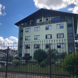 Apartamento com 77m², 2 dormitórios, 1 vaga, no bairro Marechal Floriano em Caxias do Sul para Comprar