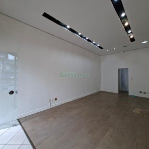 Loja com 36m², no bairro São Pelegrino em Caxias do Sul para Alugar