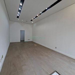 Loja com 36m², no bairro São Pelegrino em Caxias do Sul para Alugar
