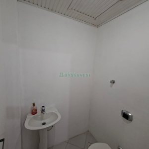 Loja com 36m², no bairro São Pelegrino em Caxias do Sul para Alugar