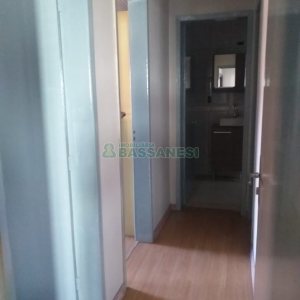 Casa com 230m², 3 dormitórios, 2 vagas, no bairro Diamantino em Caxias do Sul para Comprar