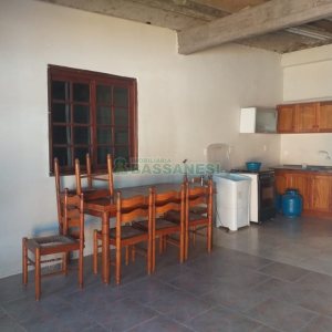 Casa com 230m², 3 dormitórios, 2 vagas, no bairro Diamantino em Caxias do Sul para Comprar