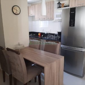 Apartamento com 60m², 2 dormitórios, 1 vaga, no bairro Nossa Senhora das Graças em Caxias do Sul para Alugar
